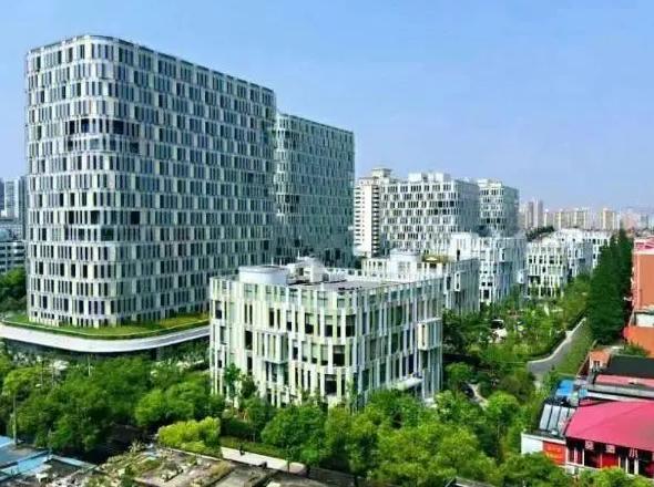 上海華鑫·東朔商務中心：漕河涇核心地段的優質辦公選擇